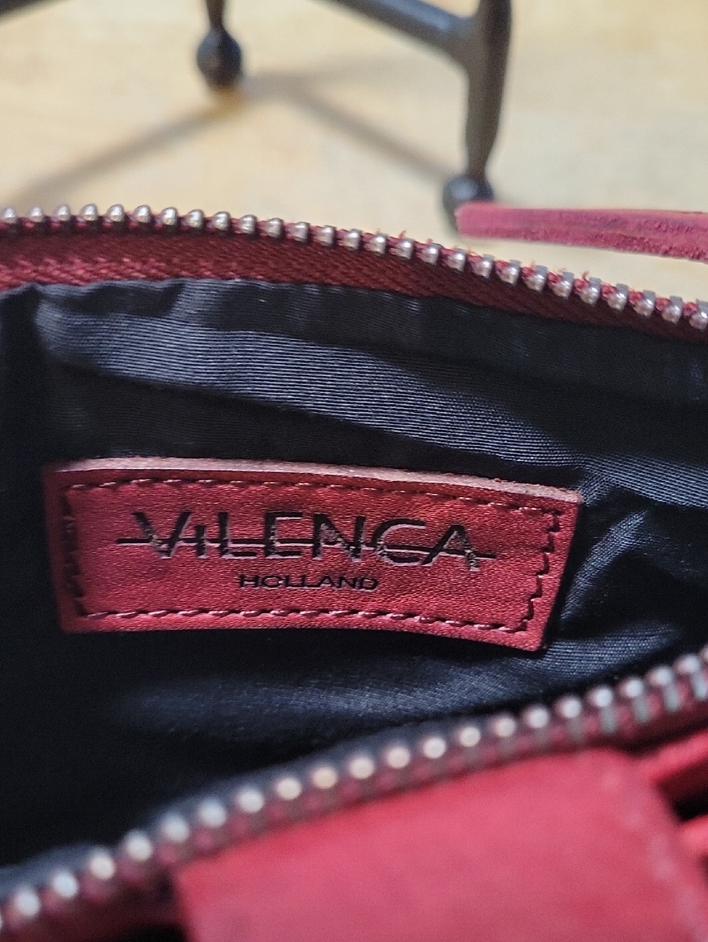 Vilenca Holland Woven Leather Wallet - Red - Picture 3 of 10